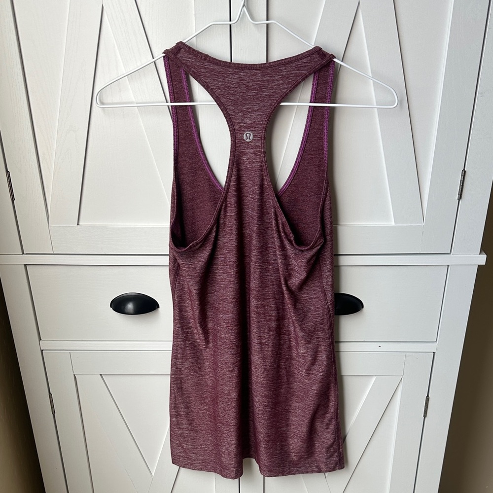 Lululemon Razorback Tank - Picture 2 of 3